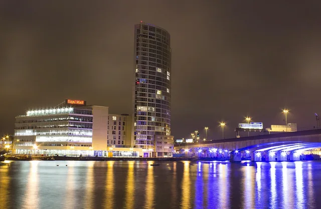 belfast, city, reflection, long, exposure, ireland, northern, belfast, belfast, belfast, belfast, belfast. Short form video guide for Belfast brands across the Irish border
